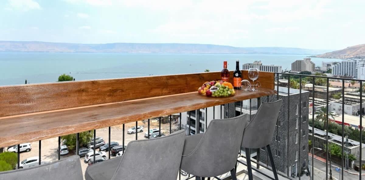 L.T.D- My View. 2 Bedroom Apartment By The Lake. Tiberias Exteriér fotografie