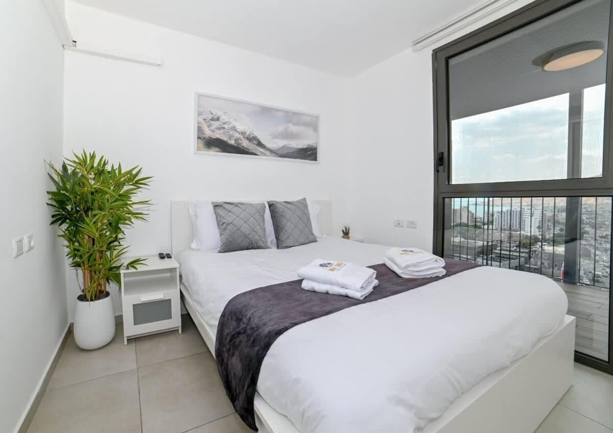 L.T.D- My View. 2 Bedroom Apartment By The Lake. Tiberias Exteriér fotografie